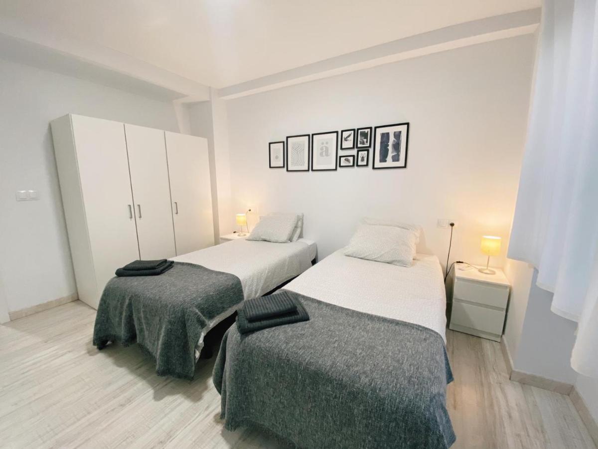 Gmc Turistics - Great Apartment For Groups & Families Malaga Exterior photo